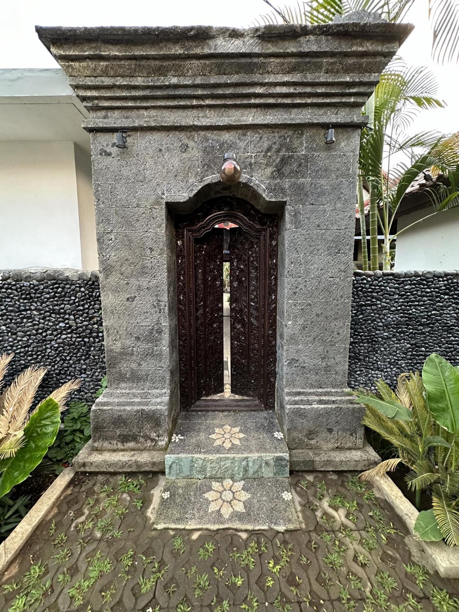 Bali Stuti Jimbaran Inn Extérieur photo